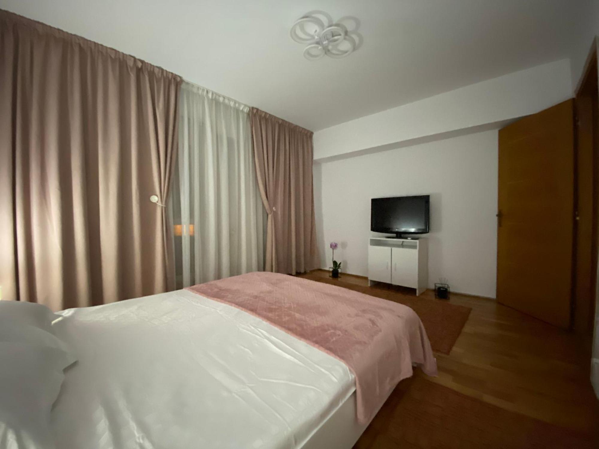 Central Relaxation Apartment Бухарест Экстерьер фото